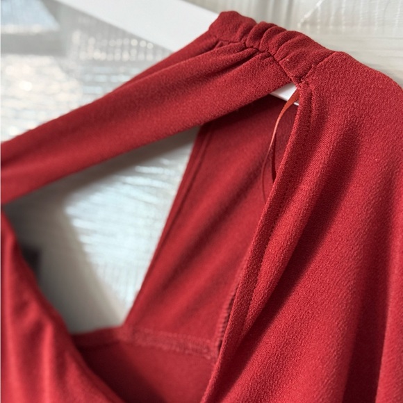 ASTR Red Cold Shoulder Bodycon Dress - Picture 7 of 14